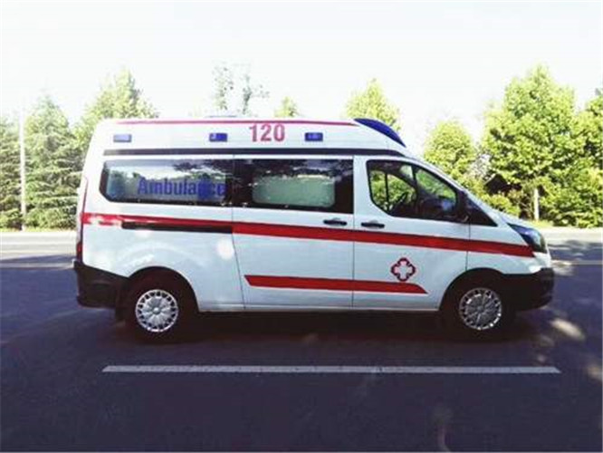 巴马救护车出租服务案例6